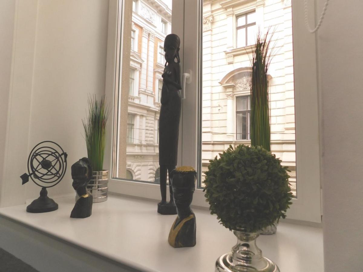The Wonder Deer Apartment Next To The Opera Self Check-In Budapest Extérieur photo