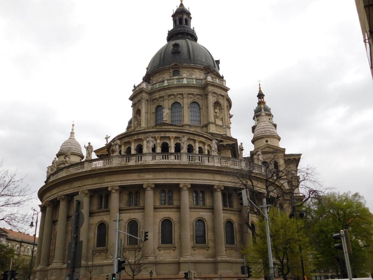 The Wonder Deer Apartment Next To The Opera Self Check-In Budapest Extérieur photo